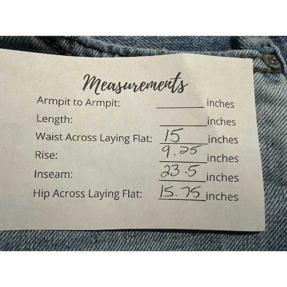 American Eagle Jeans 4 X-Short TomGirl Light Wash Ripped And Distressed - Picture 9 of 9